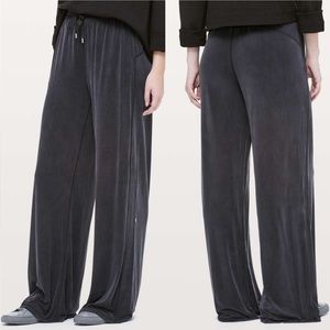 Pre Loved Lululemon Principal Dancer Pants 10